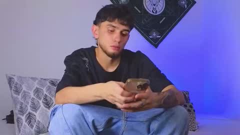 samevansx online show from 11.08.25