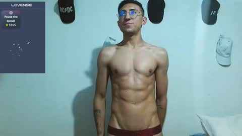 Snapshot of samfox_ chatting on 03.04.26 SAM online show from 03.04.26