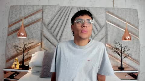 Samfrrost online show from 04.06.26