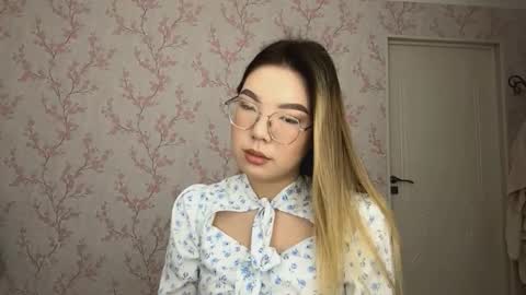 Elina online show from 03.04.26