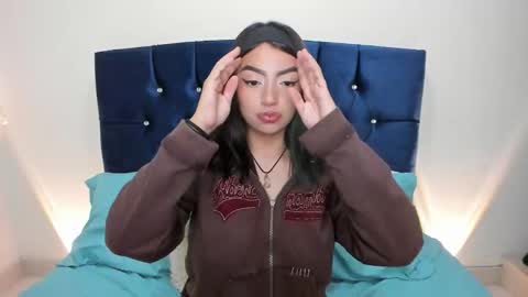 Snapshot of sammy_bunny1 chatting on 09.16.25 Samantha online show from 09.16.25