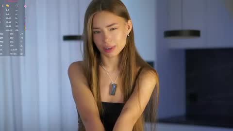Vivienne online show from 06.27.26