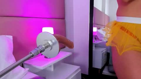 Sammy Morales online show from 11.28.25