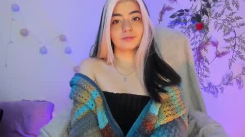 Snapshot of sammysammy_ chatting on 12.23.24 online show from 12.23.24