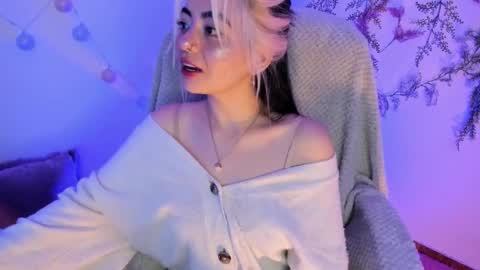 Snapshot of sammysammy_ chatting on 12.29.24 online show from 12.29.24