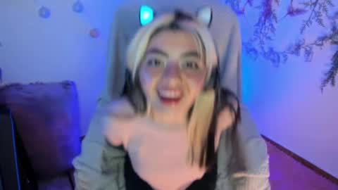 Snapshot of sammysammy_ chatting on 01.25.25 online show from 01.25.25