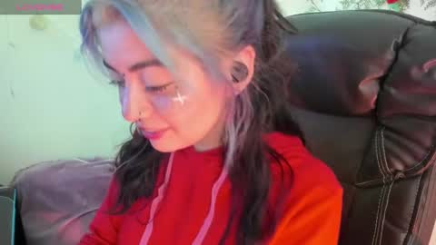 Snapshot of sammysammy_ chatting on 03.01.25 online show from 03.01.25