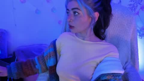 Snapshot of sammysammy_ chatting on 03.07.25 online show from 03.07.25