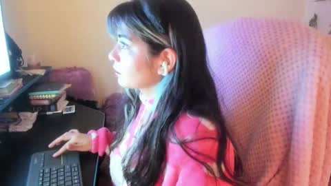 Snapshot of sammysammy_ chatting on 10.05.25 online show from 10.05.25