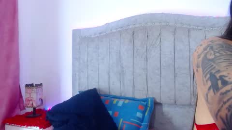 Snapshot of sammythx chatting on 12.18.25 Sammy online show from 12.18.25