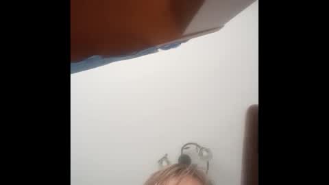 Snapshot of samotna38 chatting on 02.25.26 samotna38 online show from 02.25.26