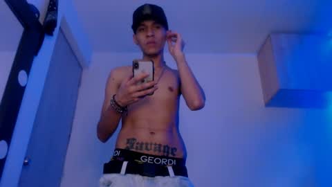   online show from 01.08.25