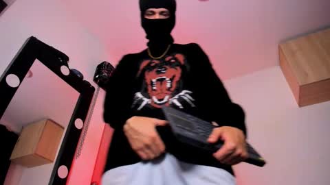   online show from 09.12.25