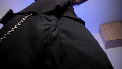   online show from 09.30.25