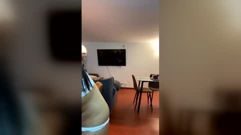 Hello I am absent due to a family calamity I will return soon-hola estoy ausente por un problema familiar volvere pronto. online show from 02.06.26