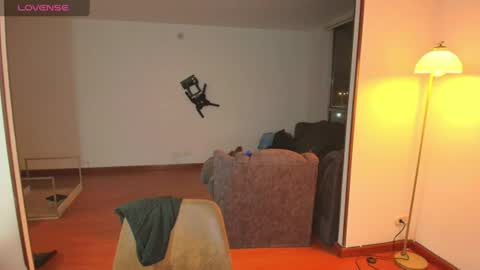 Snapshot of samy_jonnes_ chatting on 06.25.26 Hello I am absent due to a family calamity I will return soon-hola estoy ausente por un problema familiar volvere pronto. online show from 06.25.26