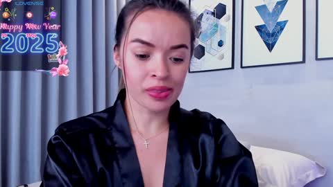 Snapshot of samybennet chatting on 01.15.25 Samy Bennet online show from 01.15.25