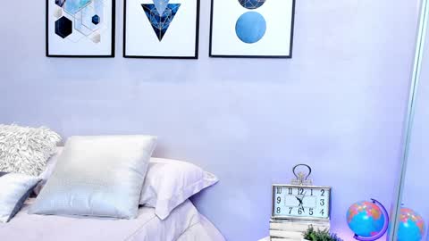 Snapshot of samybennet chatting on 01.25.25 Samy Bennet online show from 01.25.25