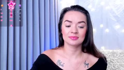 Snapshot of samybennet chatting on 02.11.25 Samy Bennet online show from 02.11.25