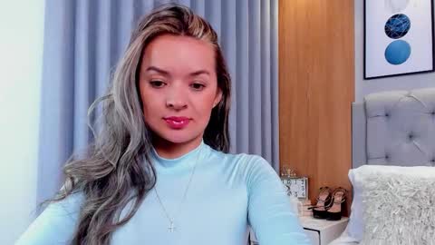 Snapshot of samybennet chatting on 12.01.25 Samy Bennet online show from 12.01.25