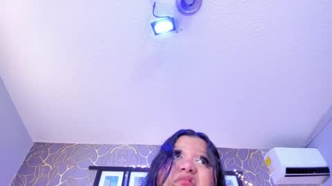 Snapshot of samyriverss chatting on 02.08.25 Samy online show from 02.08.25