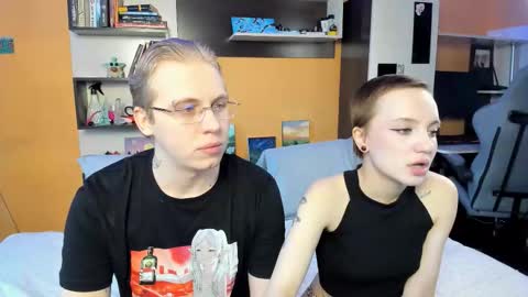 Snapshot of samyscott chatting on 03.04.26 SamyScott online show from 03.04.26