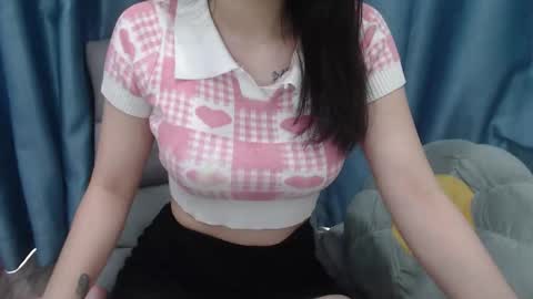 Snapshot of sanatokii chatting on 09.09.25 Sana online show from 09.09.25