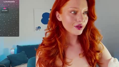 Snapshot of sanda_red chatting on 12.20.24 Sanda3   online show from 12.20.24