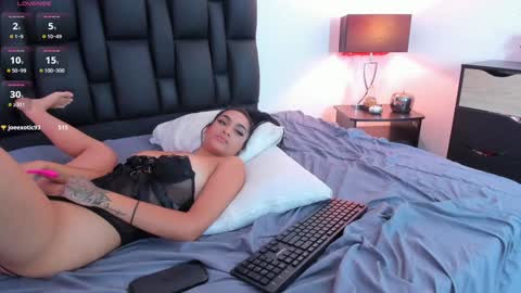 MilaSander online show from 12.06.24