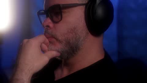 Sanders online show from 10.08.25