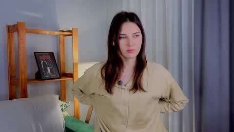 Snapshot of sandili chatting on 11.06.25 Isabel but you can call me Bella online show from 11.06.25