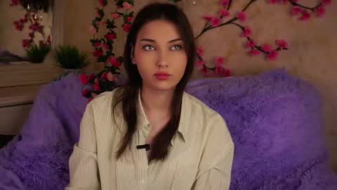 Snapshot of sandili chatting on 11.10.25 Isabel but you can call me Bella online show from 11.10.25