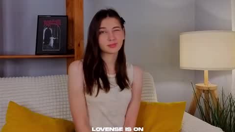 Snapshot of sandili chatting on 11.27.25 Isabel but you can call me Bella online show from 11.27.25