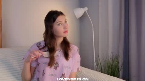 Snapshot of sandili chatting on 12.05.25 Isabel but you can call me Bella online show from 12.05.25