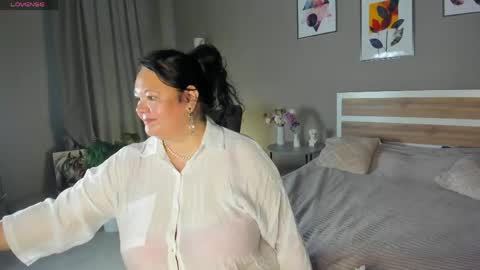 Snapshot of sandra__jackson chatting on 06.07.26 sandra__jackson online show from 06.07.26