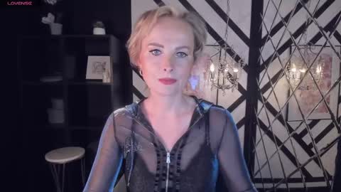 Snapshot of sandra_kind chatting on 02.16.25 Sandra online show from 02.16.25