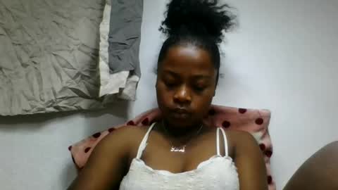Snapshot of sandraalyd chatting on 07.15.26 sandraalyd online show from 07.15.26