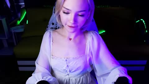 Snapshot of sandraboyl chatting on 12.30.24 Sandy online show from 12.30.24