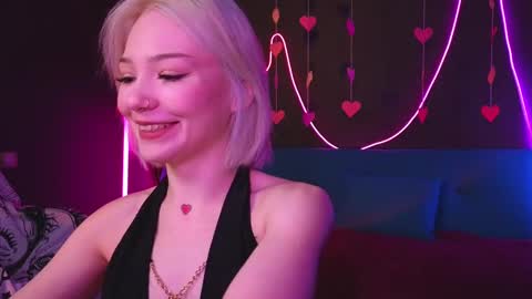 Snapshot of sandraboyl chatting on 02.20.25 Sandy online show from 02.20.25