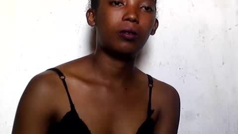 sandrine718 online show from 03.05.26