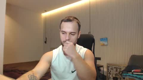 Snapshot of sandro_best chatting on 02.04.25 DeAlex online show from 02.04.25