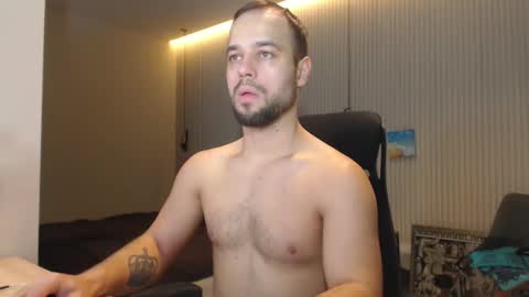 Snapshot of sandro_best chatting on 02.06.25 DeAlex online show from 02.06.25