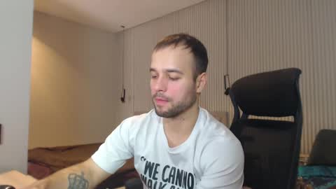 Snapshot of sandro_best chatting on 02.09.25 DeAlex online show from 02.09.25