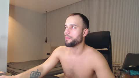 Snapshot of sandro_best chatting on 02.28.25 DeAlex online show from 02.28.25