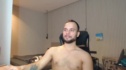 Snapshot of sandro_best chatting on 03.01.25 DeAlex online show from 03.01.25