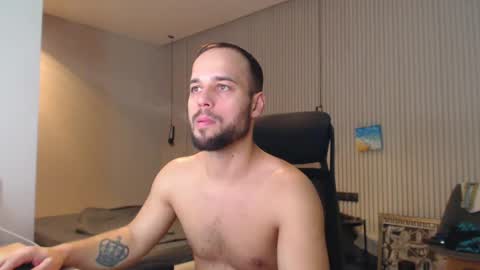 Snapshot of sandro_best chatting on 03.03.25 DeAlex online show from 03.03.25