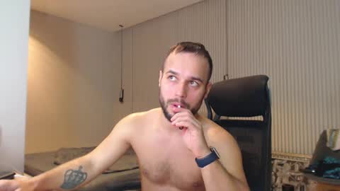 Snapshot of sandro_best chatting on 03.03.25 DeAlex online show from 03.03.25