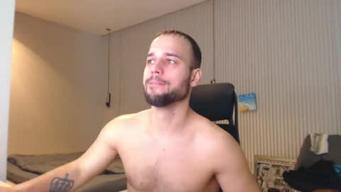 Snapshot of sandro_best chatting on 03.05.25 DeAlex online show from 03.05.25