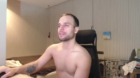 Snapshot of sandro_best chatting on 03.09.25 DeAlex online show from 03.09.25