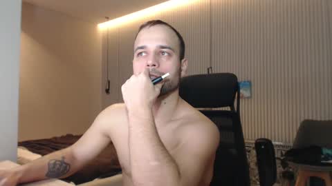 Snapshot of sandro_best chatting on 03.12.25 DeAlex online show from 03.12.25